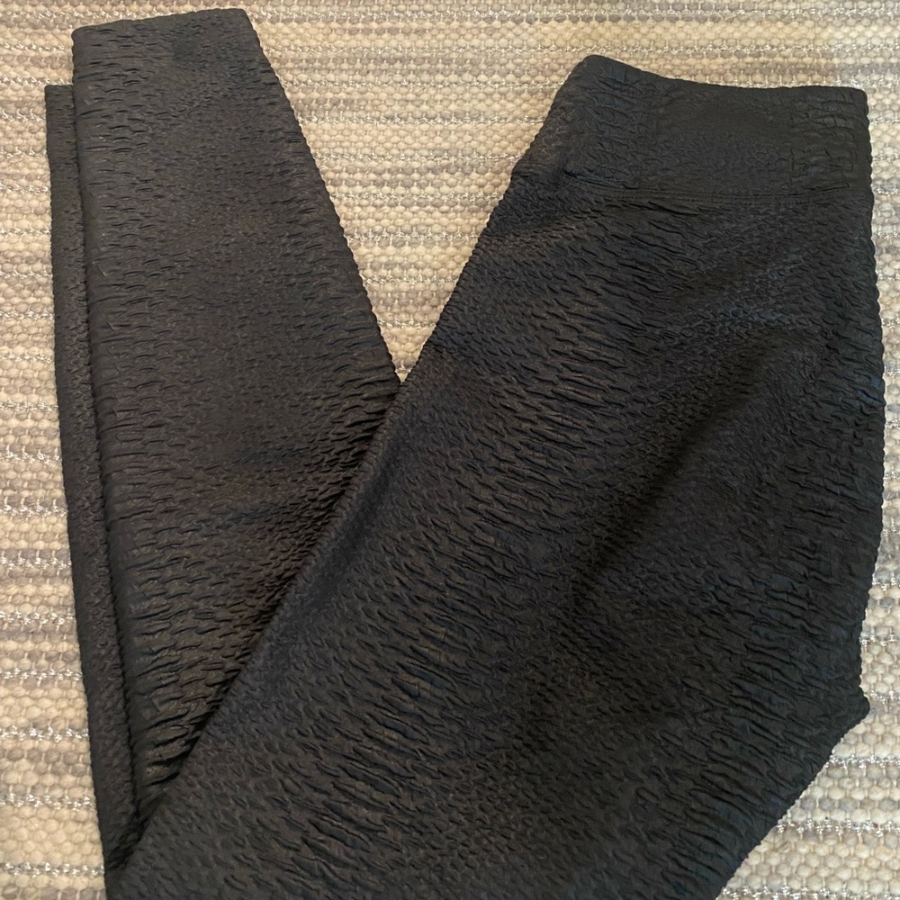 Koral Textured Legging